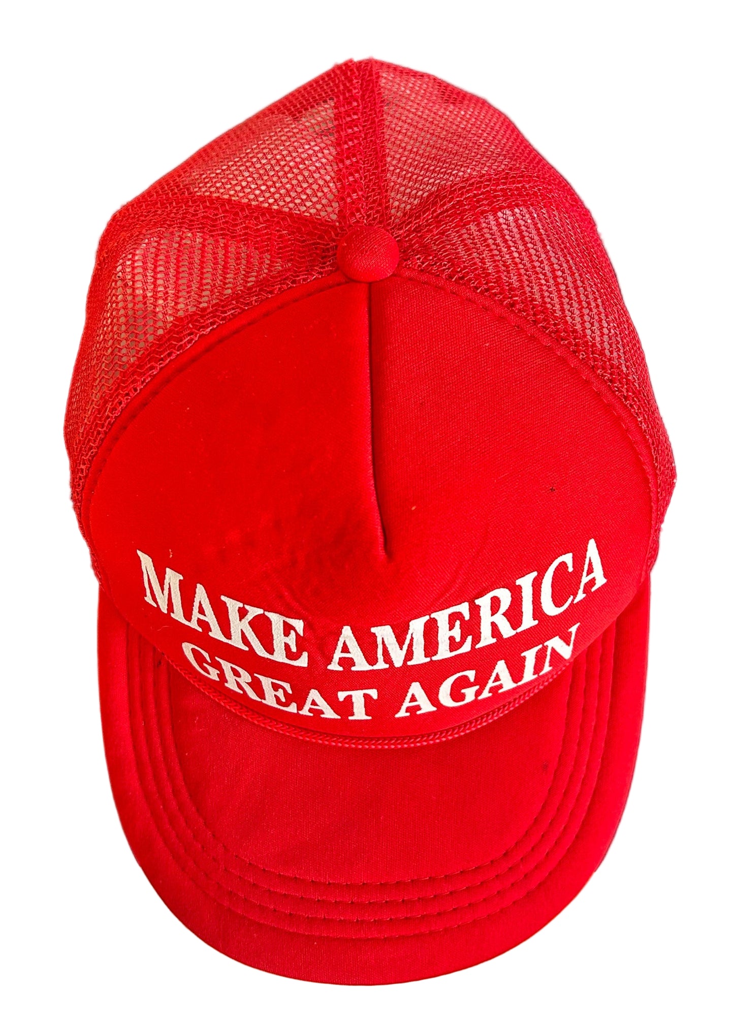 Vintage Red Mesh Trucker Cap – “Make America Great Again” Slogan Hat Adjustable Snapback