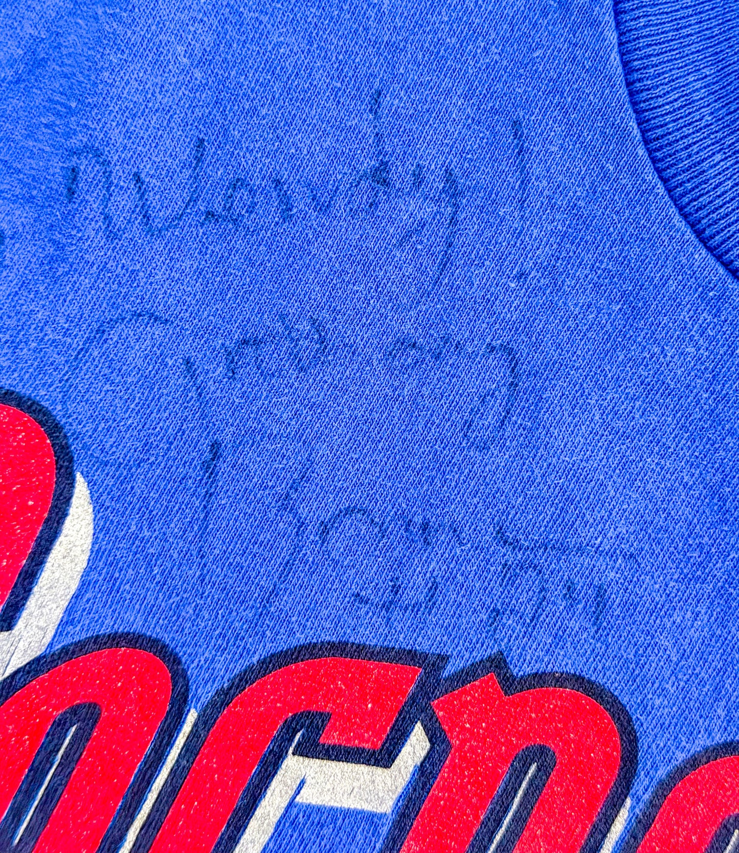 Vintage Sacramento Kings NBA Single Stitch Signed Graphic T-Shirt – Large