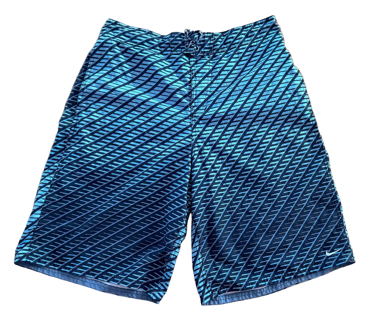 Vintage 2000s Nike Patterned Board Shorts Large