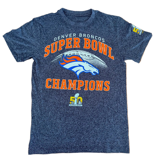 Denver Broncos Super Bowl 50 Champions Graphic T-Shirt Medium
