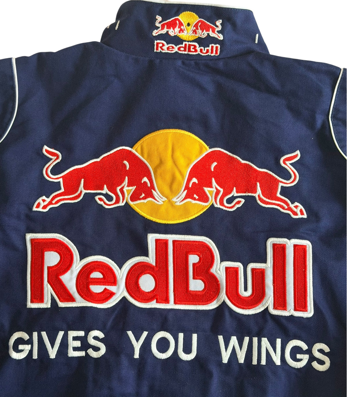 JH Design Red Bull Infiniti Formula 1 Embroidered Racing Jacket, Large