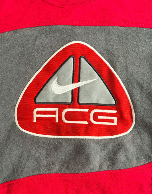 Nike ACG Embroidered Colour Block Sweatshirt, Medium