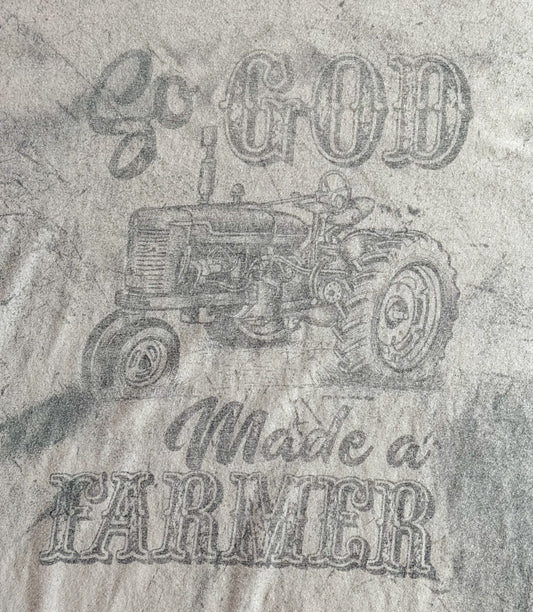 So God Made a Farmer Tractor Graphic T-Shirt size XL