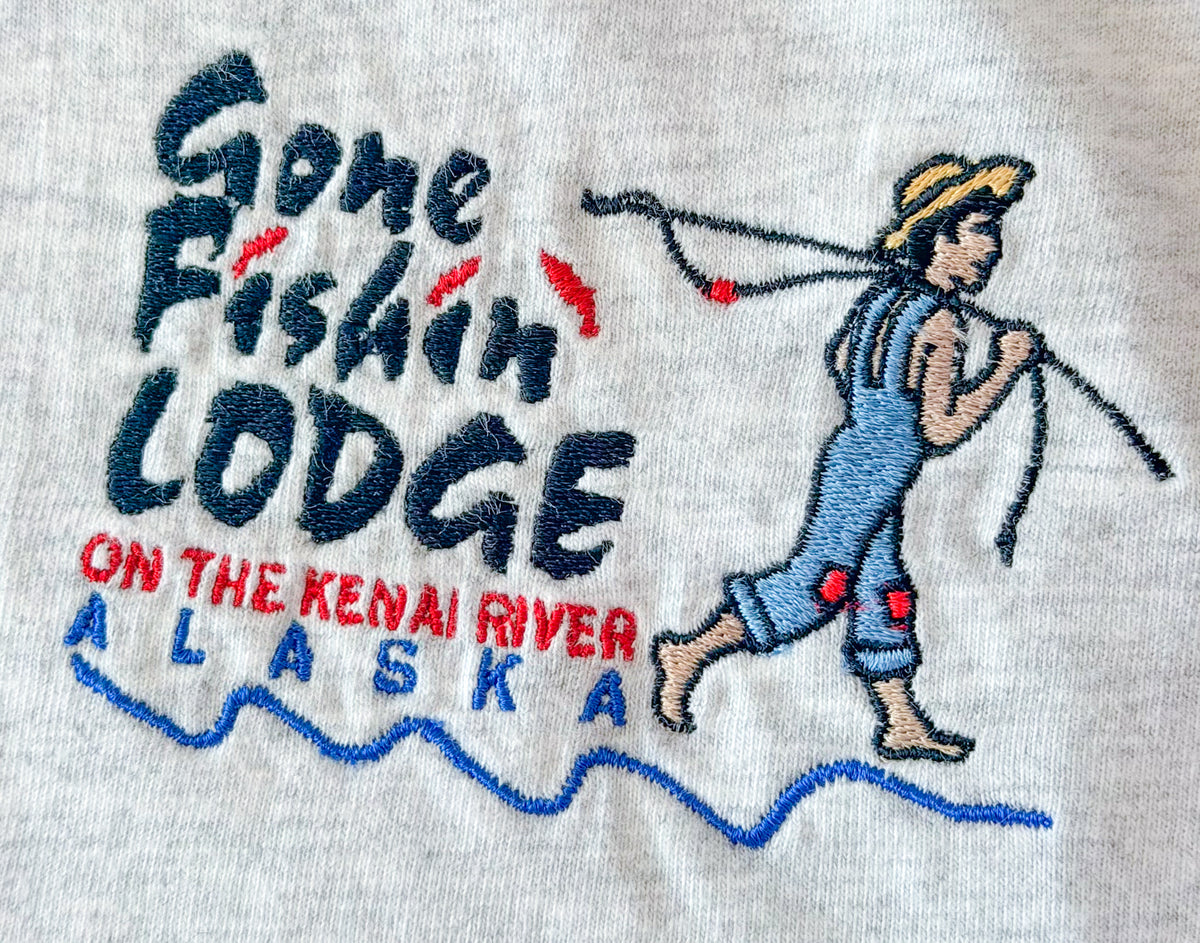 Gone Fishin' Lodge Alaska Embroidered T-Shirt size Medium
