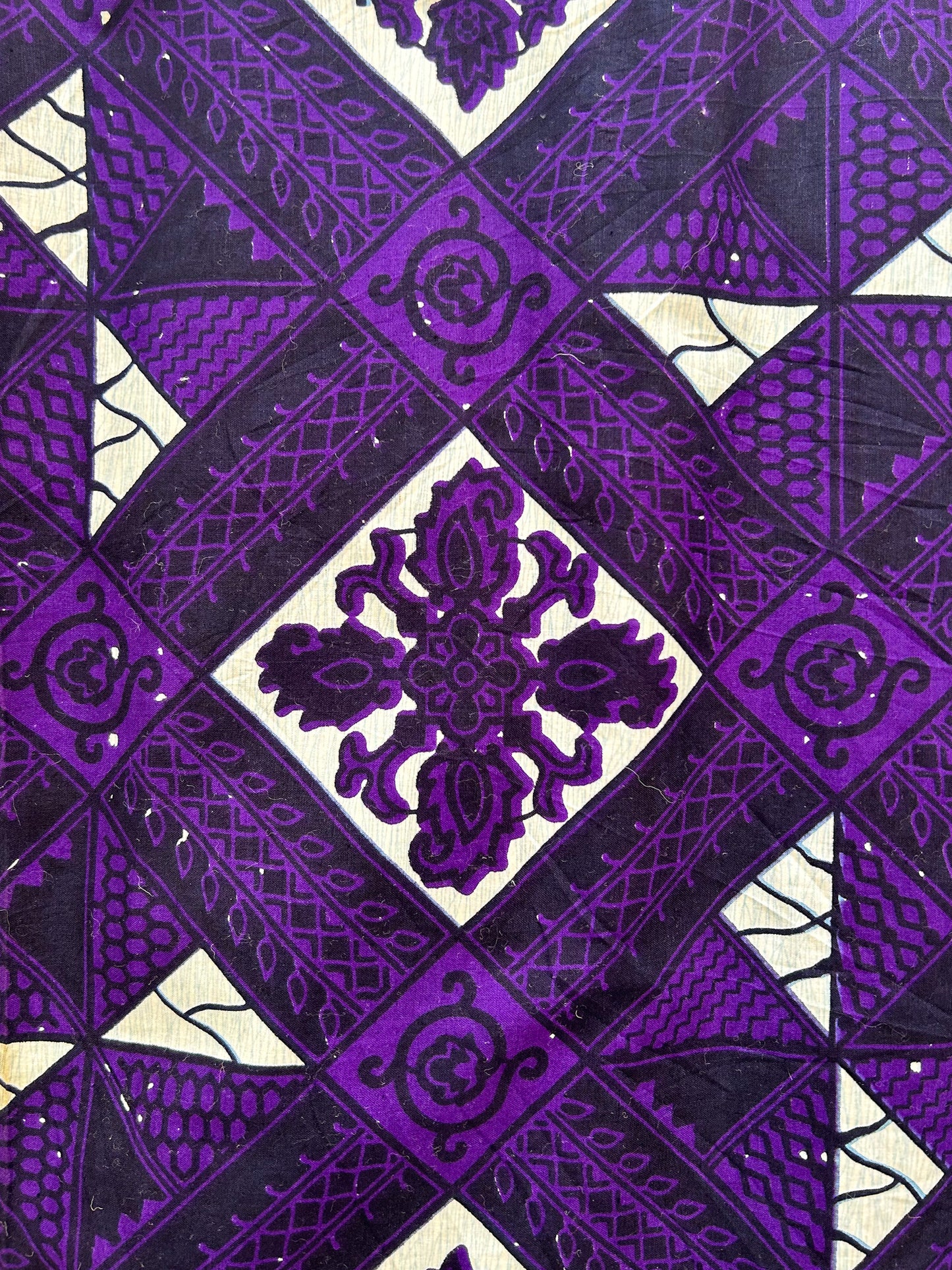 Vintage 1970s Original Purple And White Geometric Pattern Short Sleeve Shirt Large