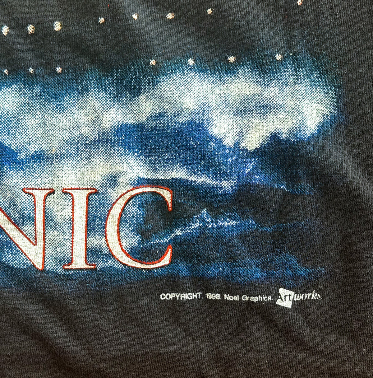Titanic Leonardo DiCaprio Kate Winslet Movie Graphic T-Shirt, Large
