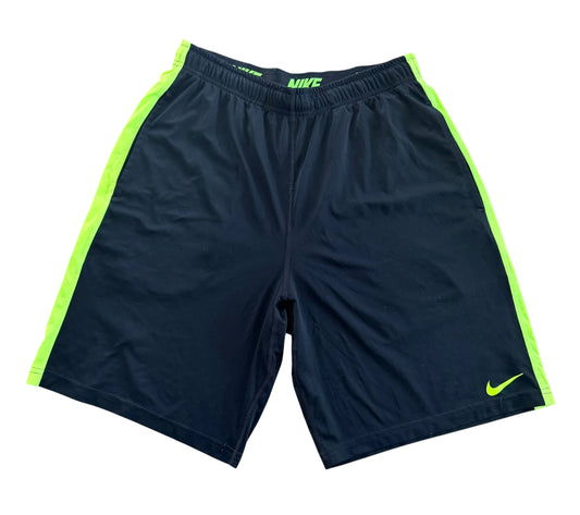 Vintage 2000s Nike Dri-FIT Sports Shorts, size Medium