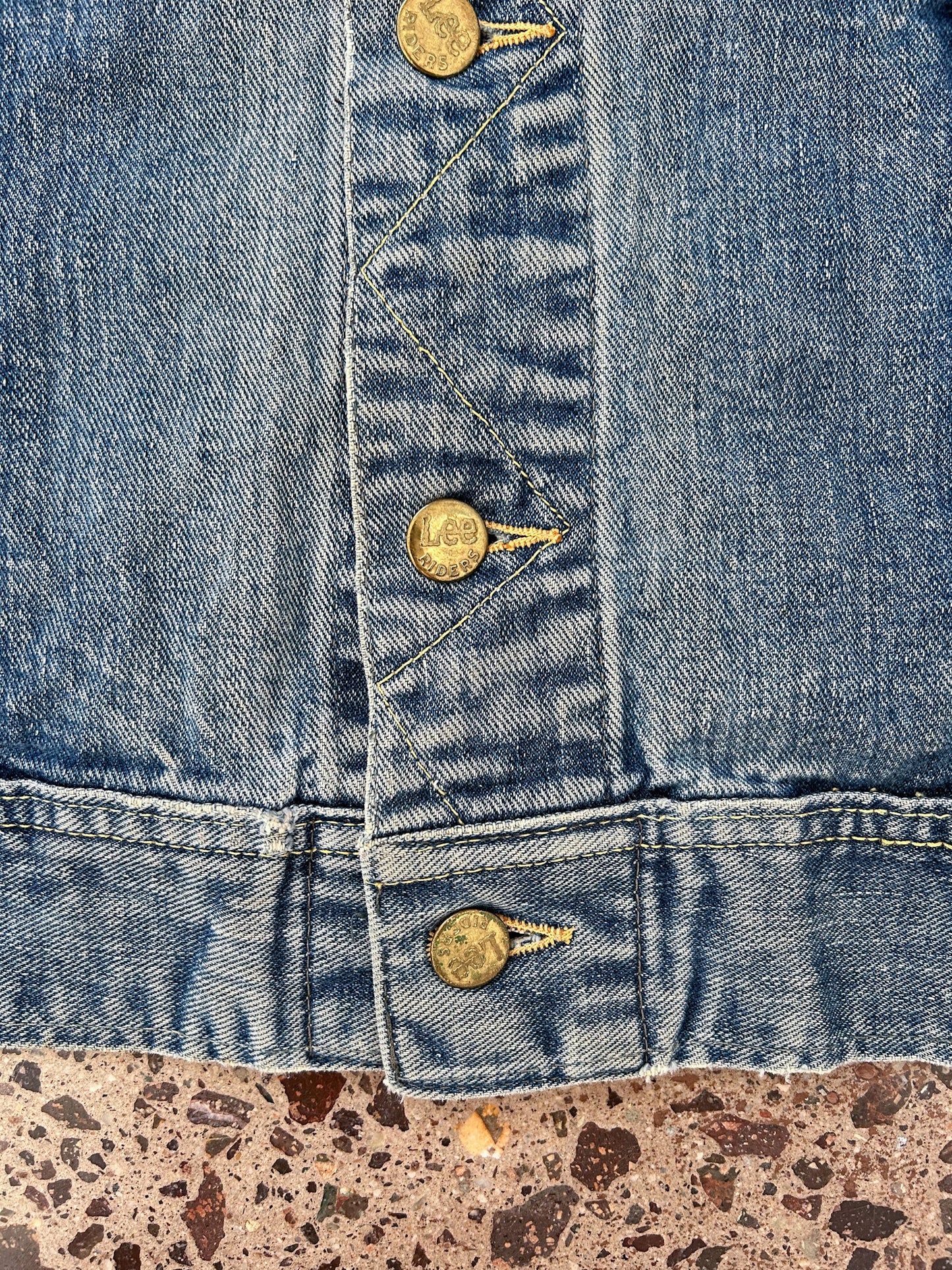 Vintage Lee Riders 101J Denim Jacket 44 Regular – Made in USA 1970s Faded Blue Jean Trucker