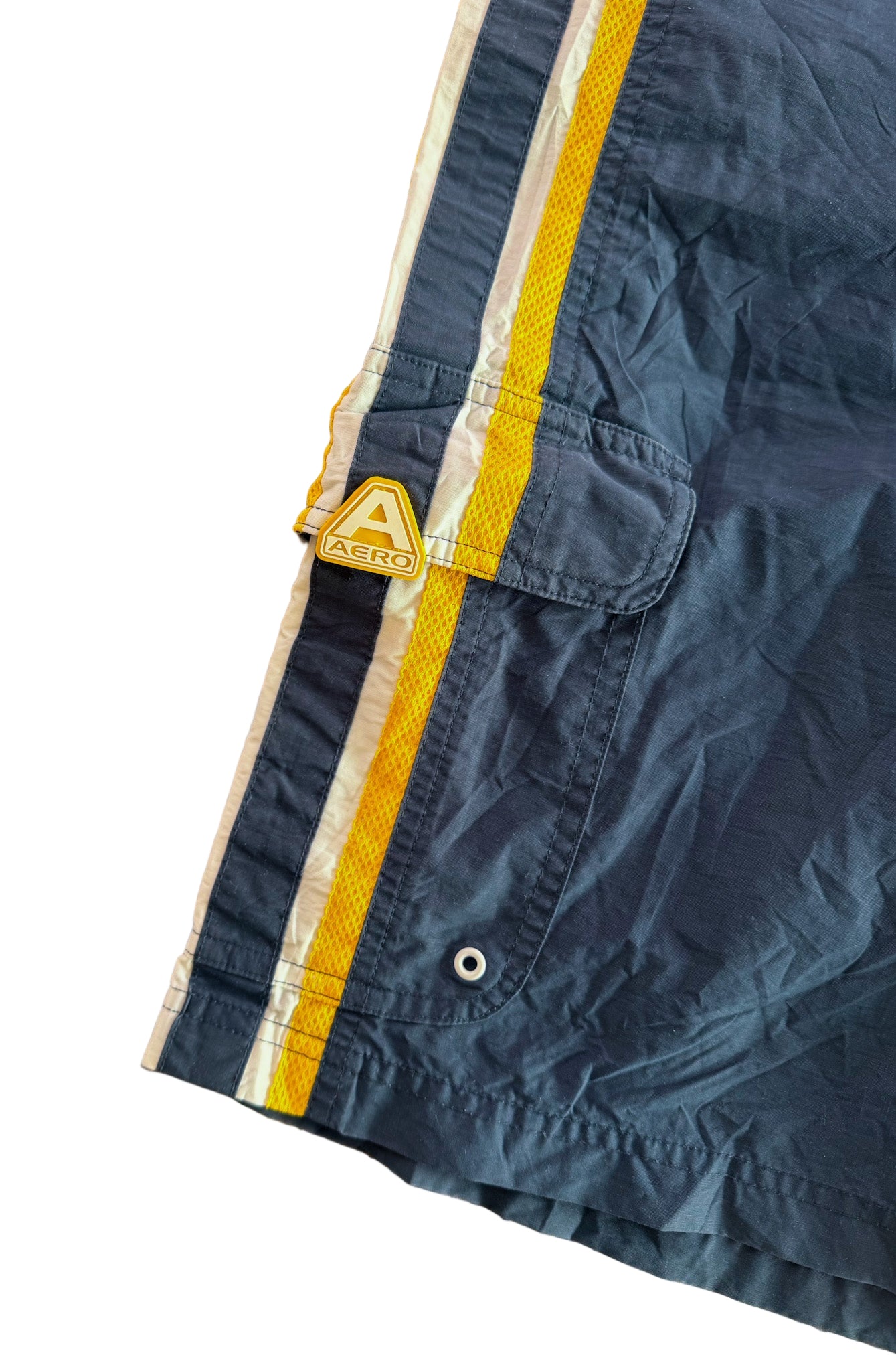 Vintage 2000s Aeropostale Navy And Yellow Cargo Y2K Board Shorts, Medium