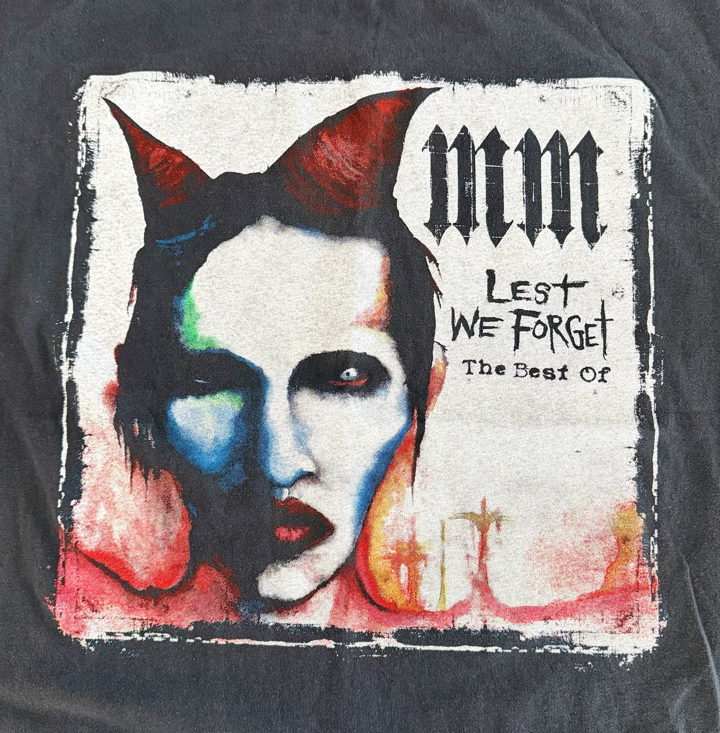 Vintage 2004 Marilyn Manson “Lest We Forget” Tour T-Shirt L – Brockum Made in USA 2000s Metal Band Tee Against All Gods