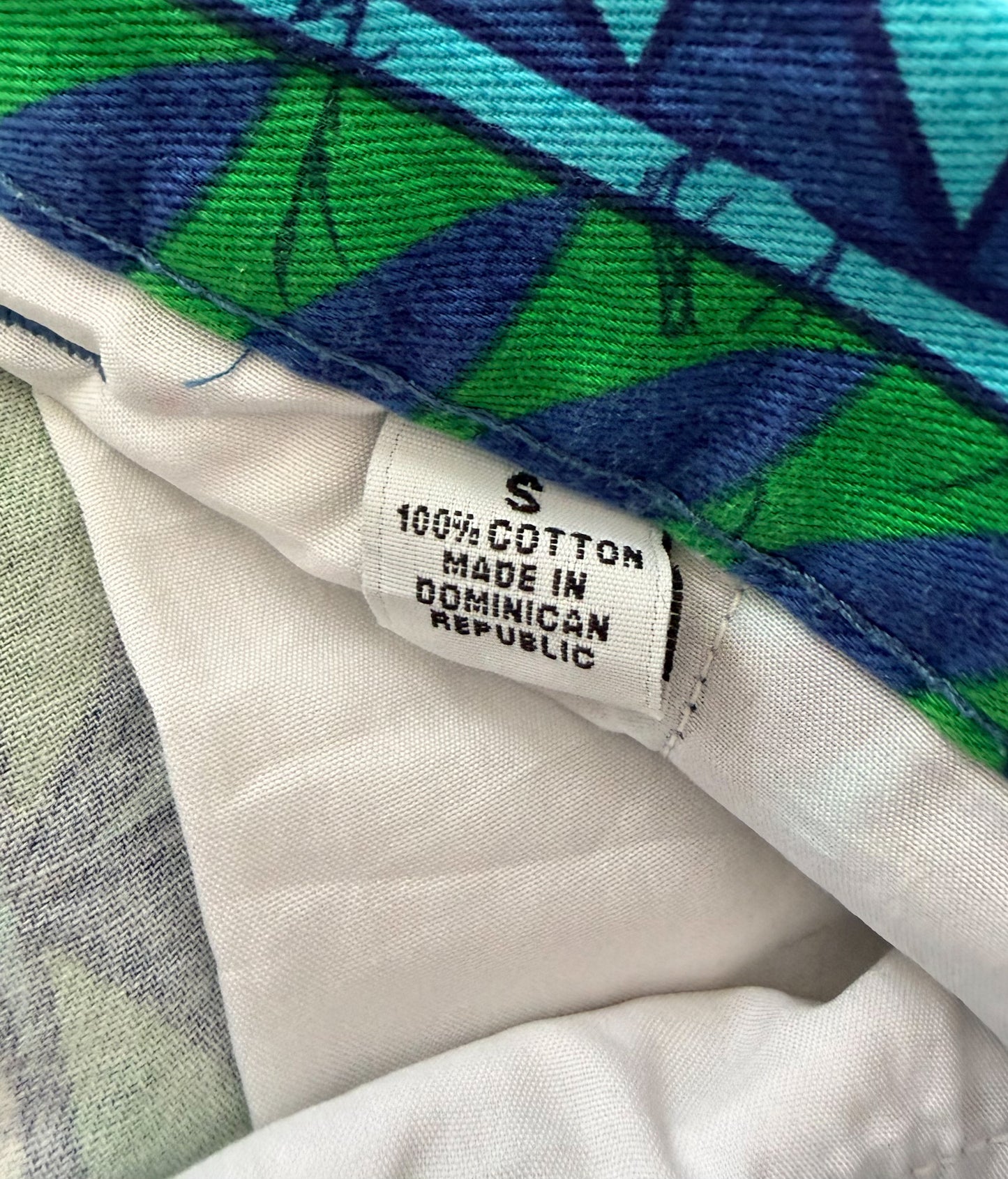 Vintage 70s Kennington Hawaiian Pattern Shorts, Medium