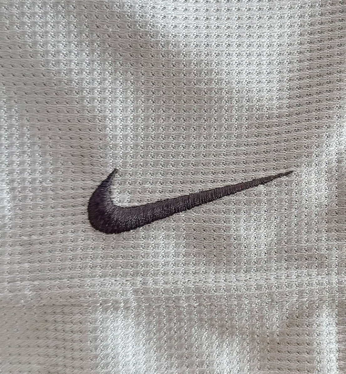 Vintage 2000s Nike Basketball Silver Mesh Y2K Sports Shorts XL